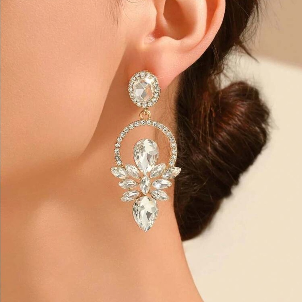 Elegant‎ Crystal Drop Earrings